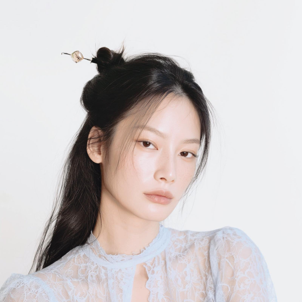 Changeable Ornament Hairpin Lemon Wood White TAMARUSAN