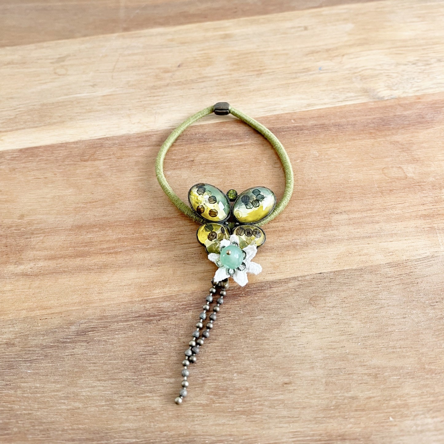 Gorgeous Hair Elastic Green Butterfly Aventurine