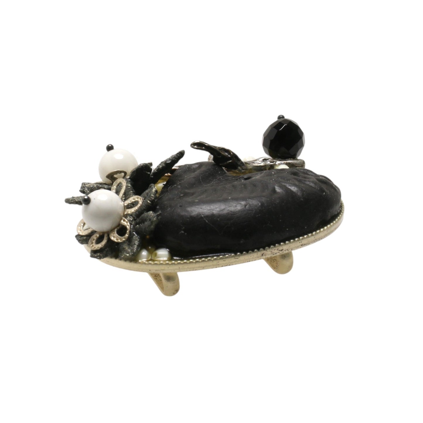 ChatGPT:  Obidome Butterfly Gold Water Surface TAMARUSAN