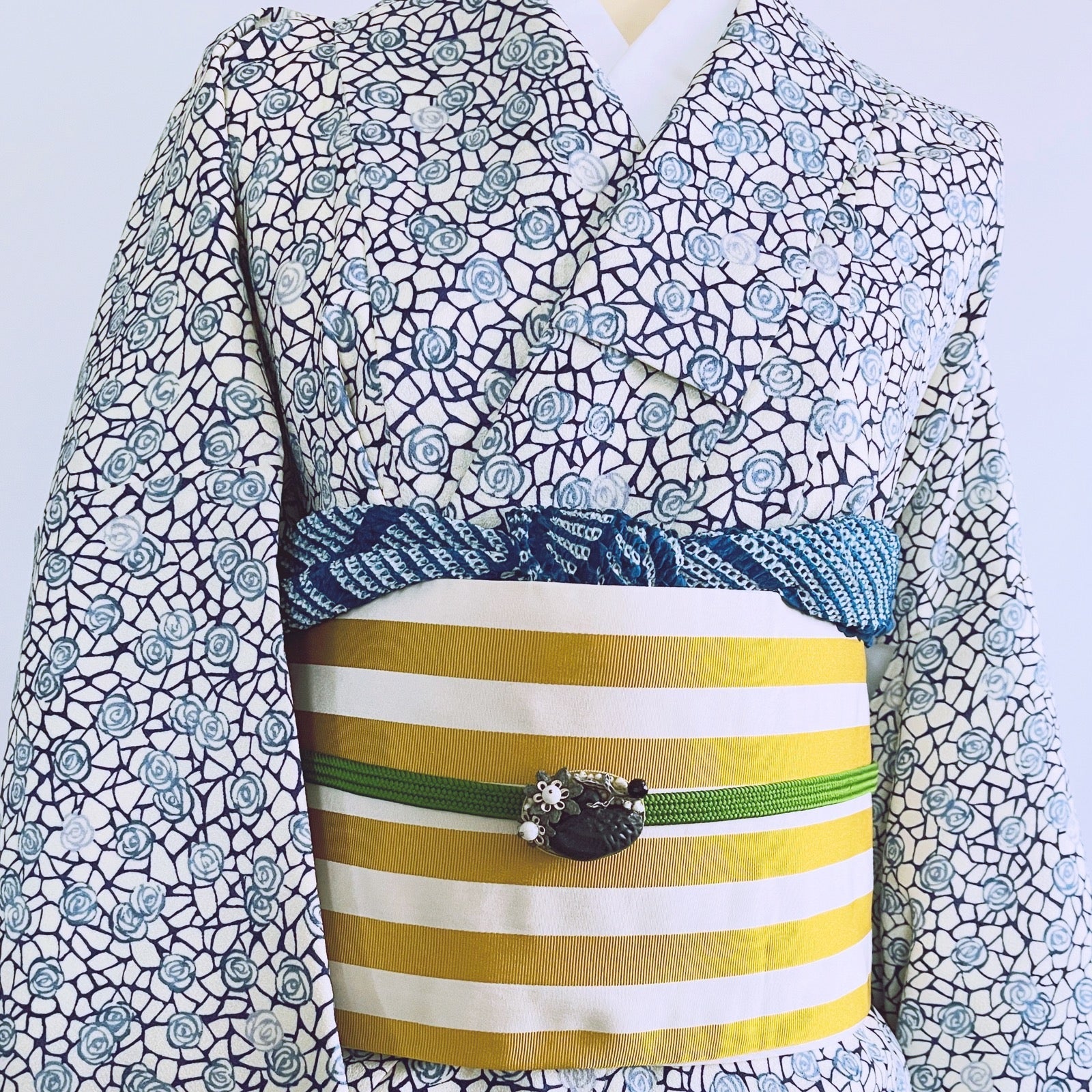 Black Obi-dome Crane and Floral Design TAMARUSAN