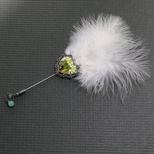 Hatpin Feather Green Heart TAMARUSAN