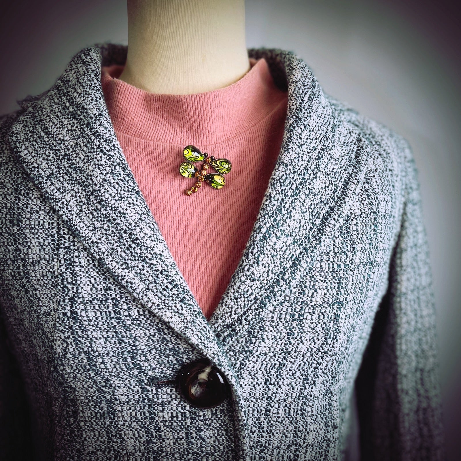 Pin Brooch Dragonfly Green Marble TAMARUSAN