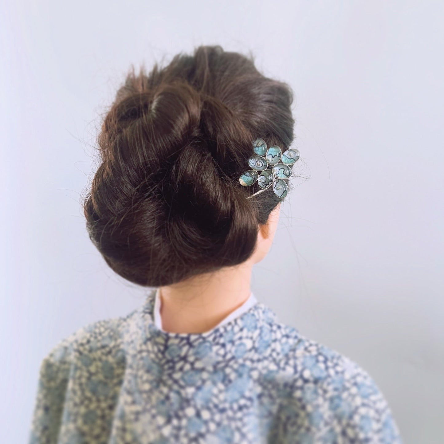 Forked Hairpin – Blue & Silver Flower Design TAMARUSAN