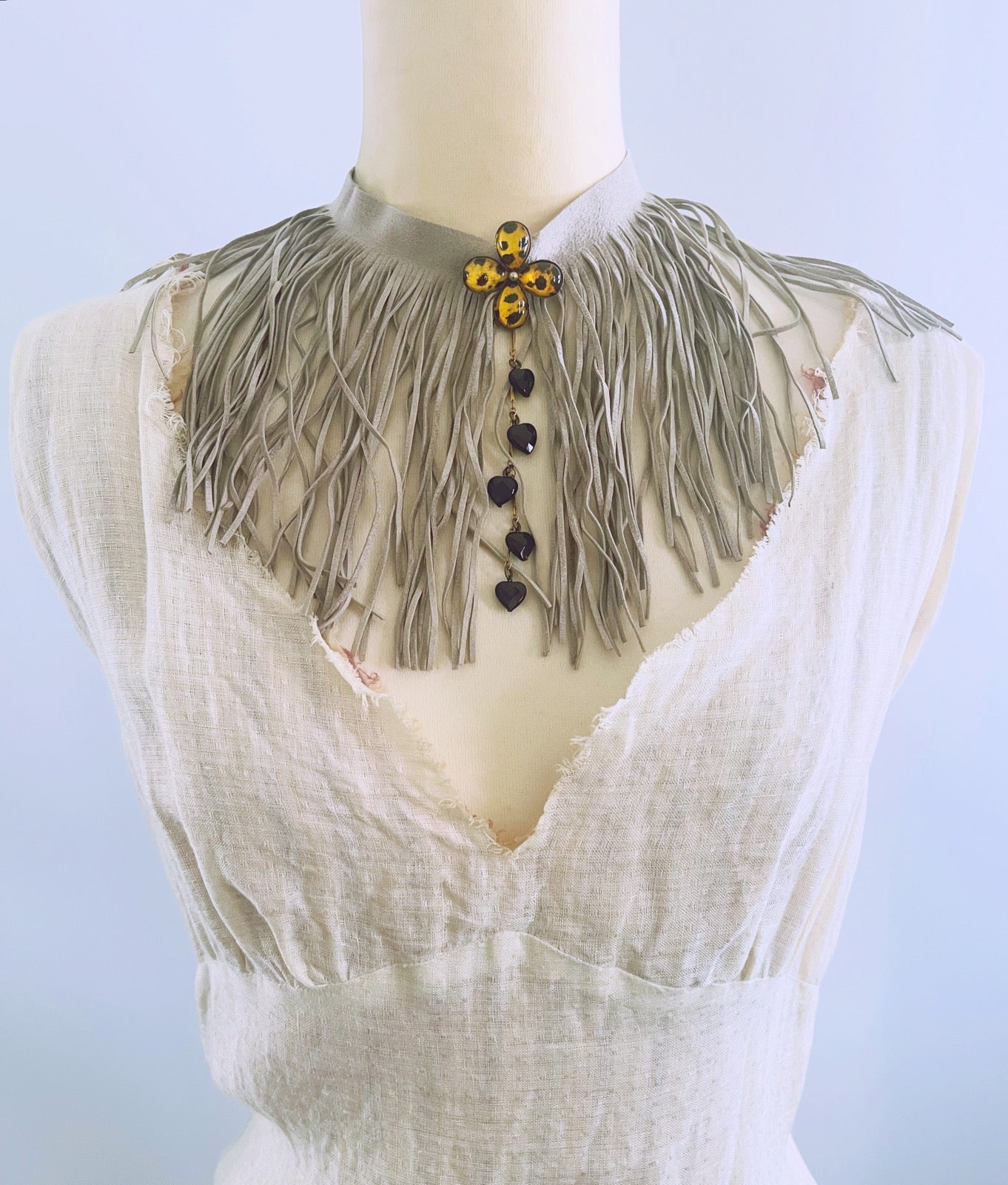 Necklace Beige Coral Rose TAMARUSAN