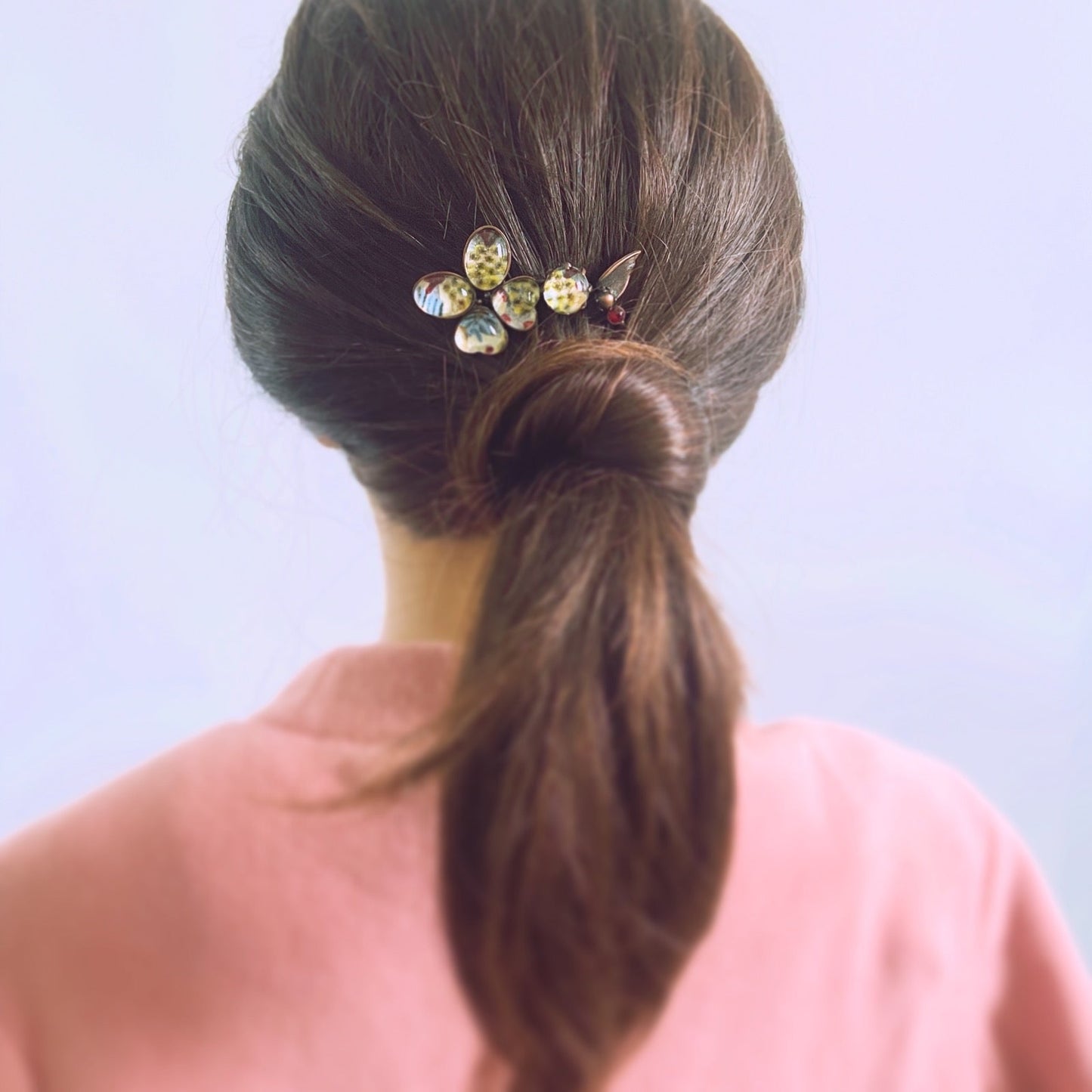 Comb White Flower Leaves TAMARUSAN