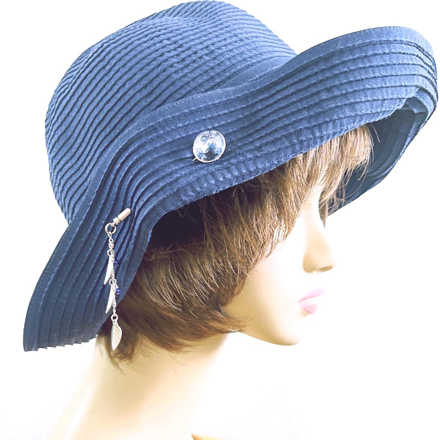 Earth Hat Pin Blue Leaf TAMARUSAN