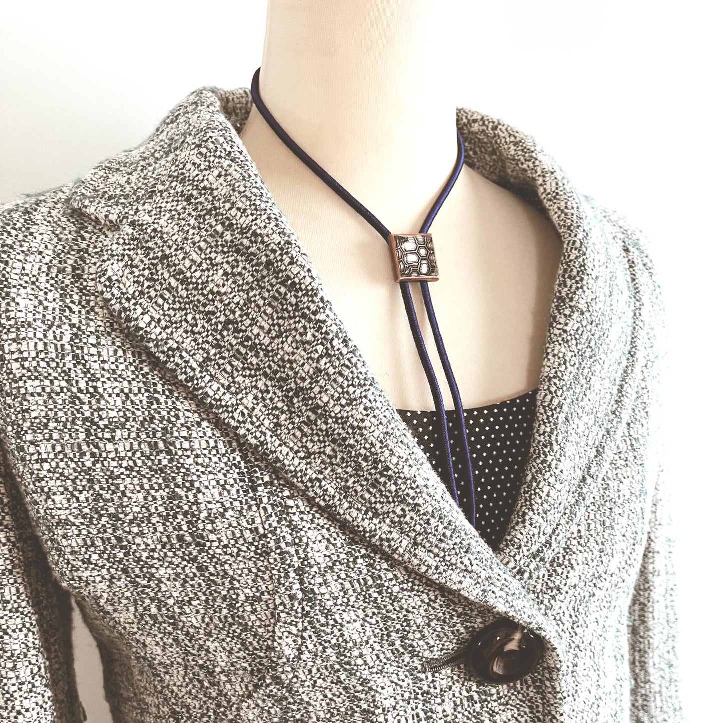 Silk Braided Cord Bolo Tie Hexagonal Pattern Black TAMARUSAN
