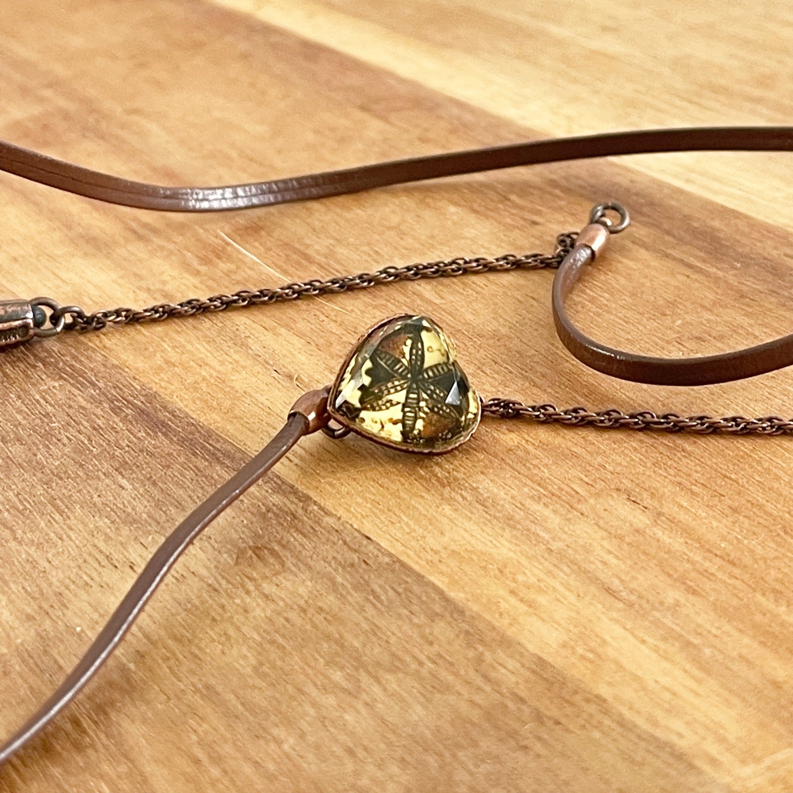 Eyeglass Chain Lily Leather Heart Brown TAMARUSAN