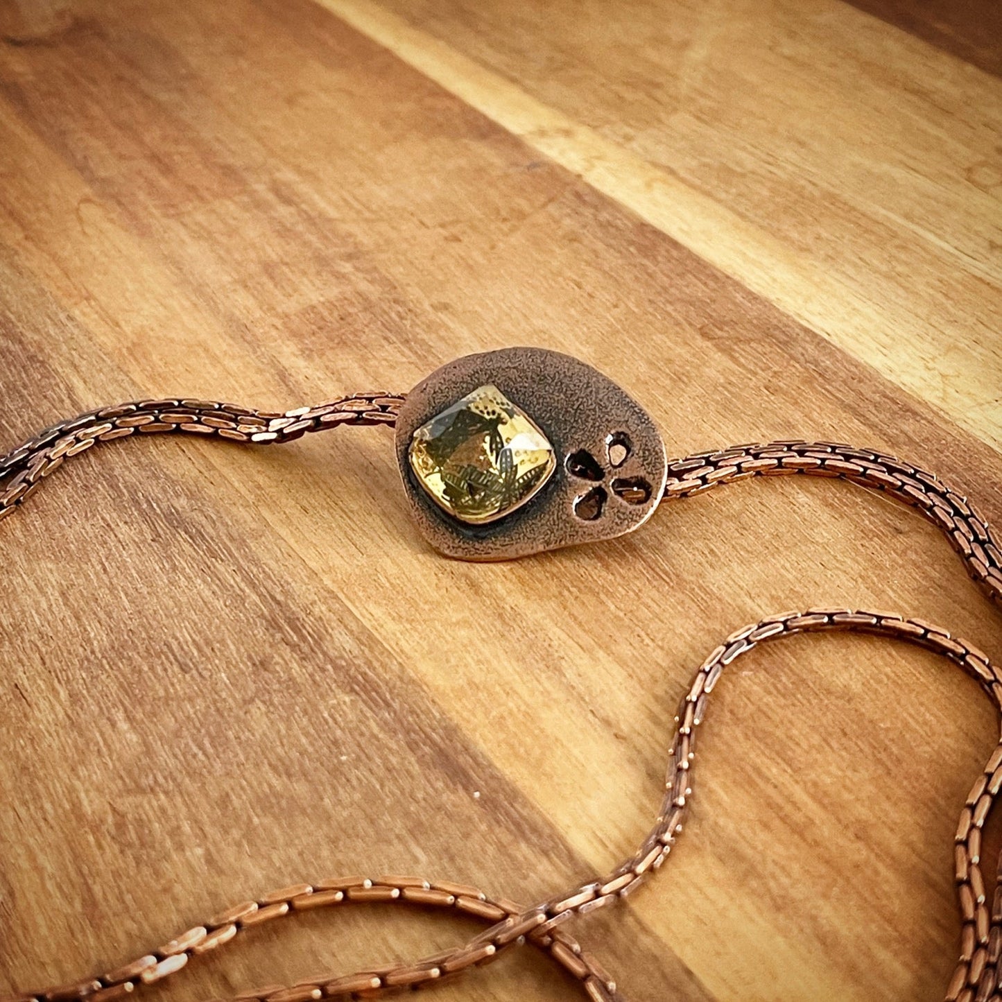 Chain Bolo Tie Brown Lily Smoky Quartz TAMARUSAN