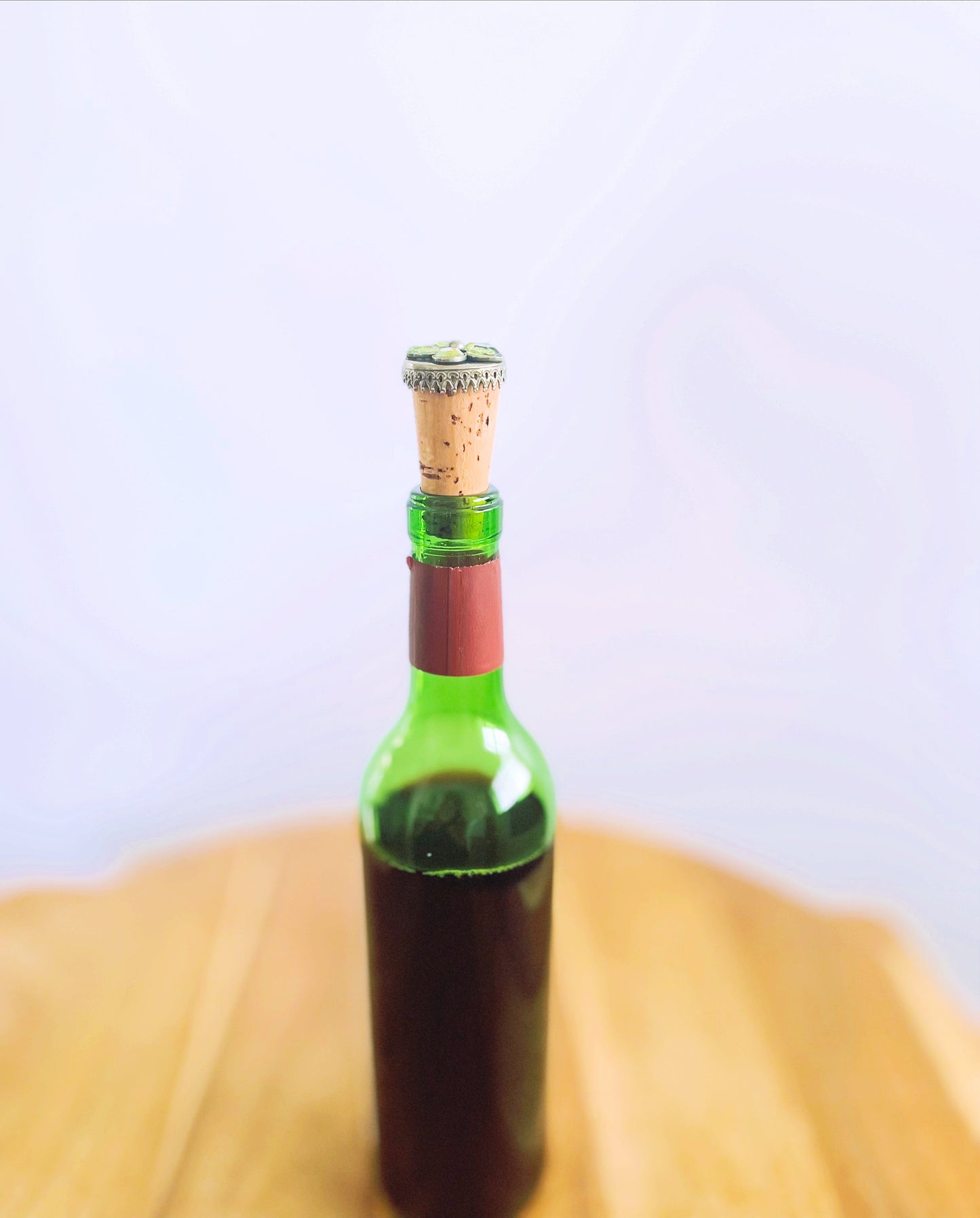 Wine Cork Flower Light Green Lily TAMARUSAN