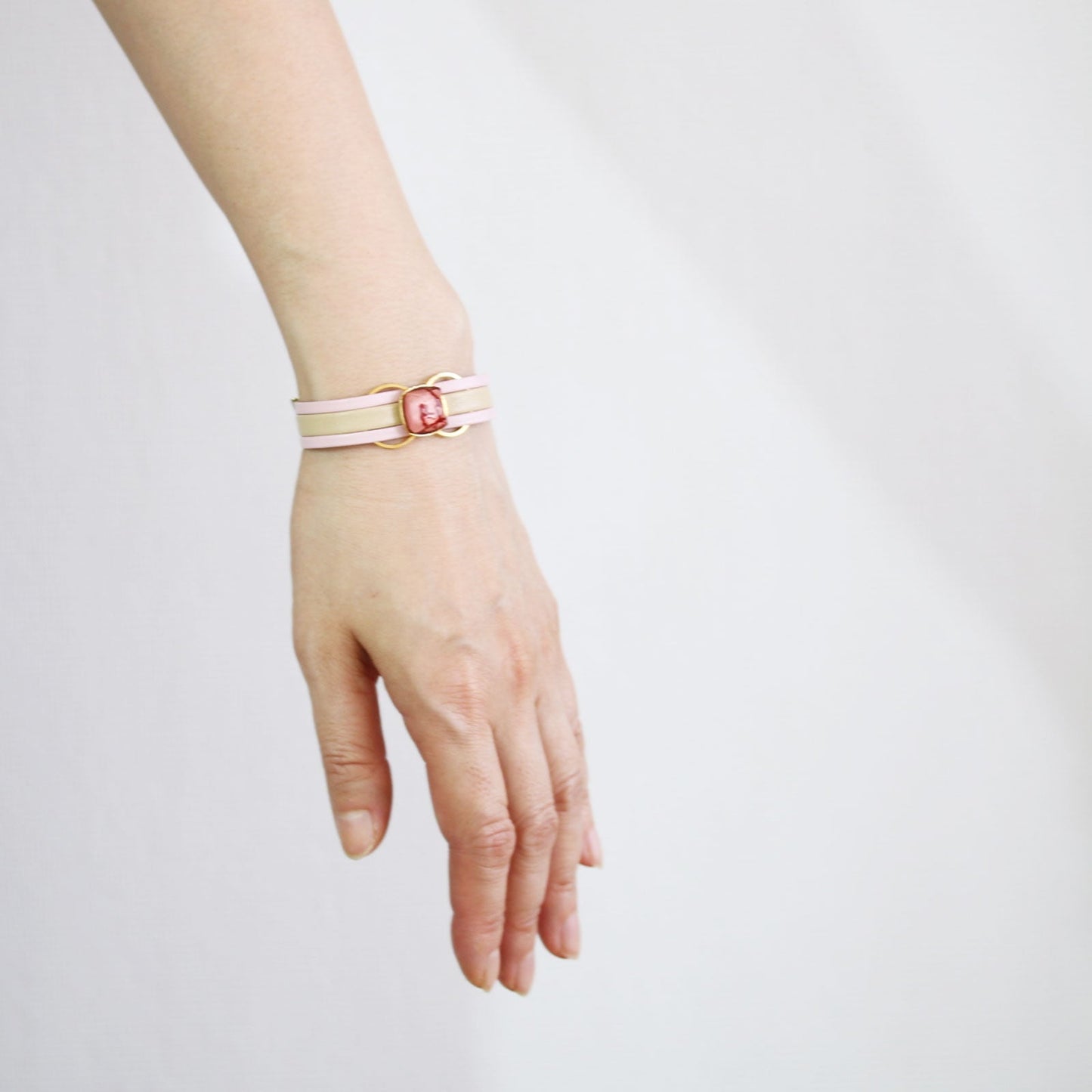 Bracelet Leather Pink Coral TAMARUSAN