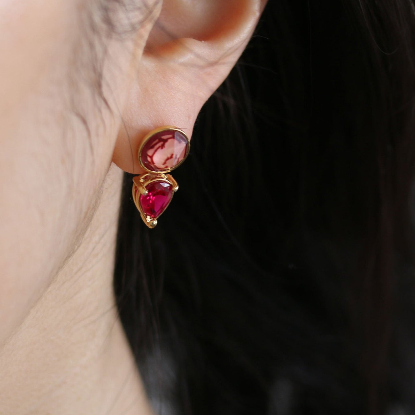 Pireced Earrings Ruby Red Gold TAMARUSAN
