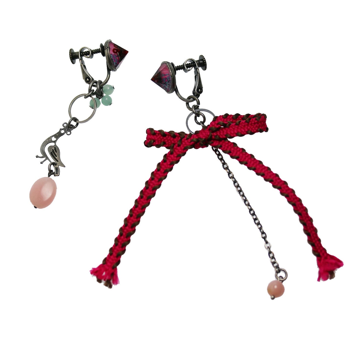 Mismatched Earrings Pink Ribbon TAMARUSAN