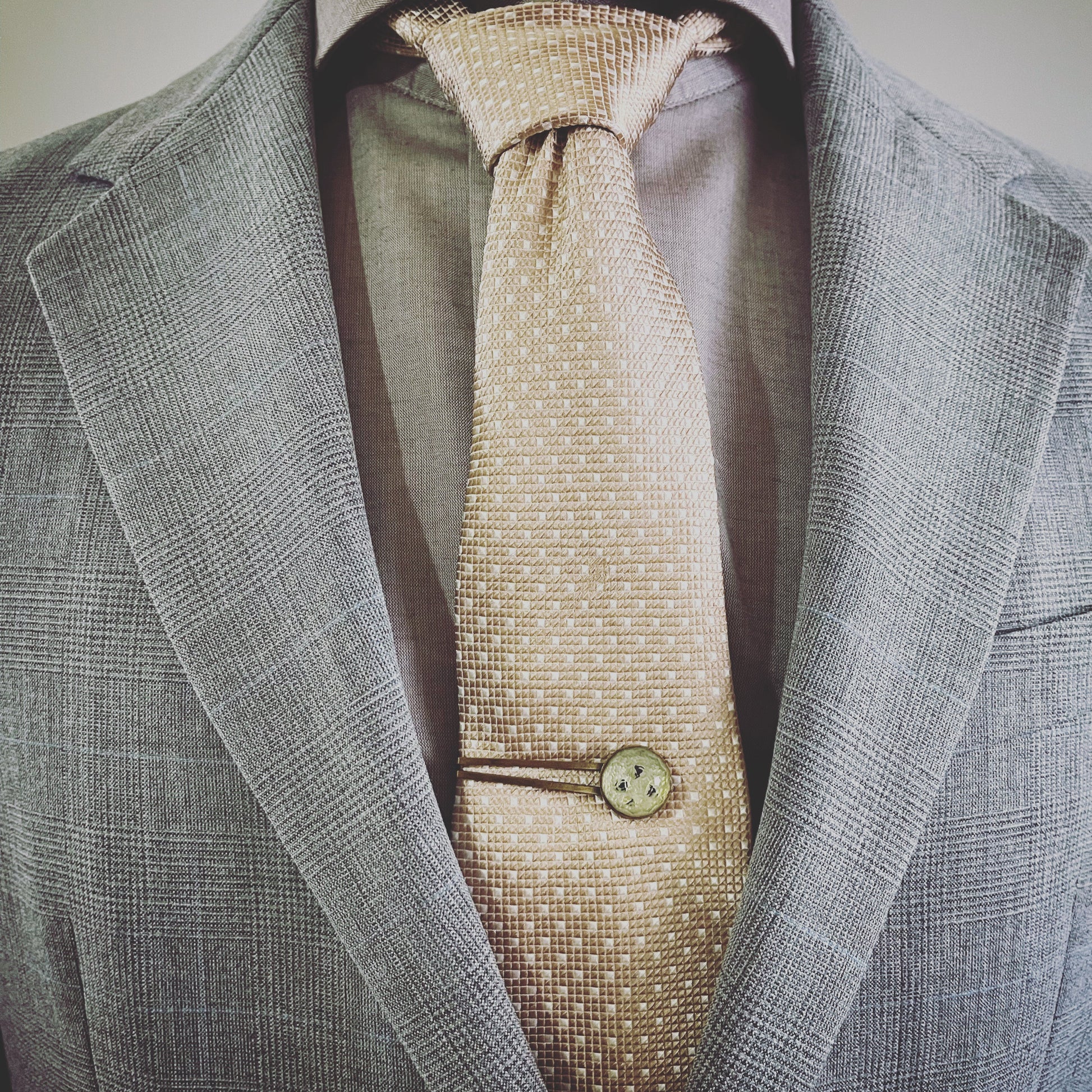 Simple Tie Clip Button Gray Round TAMARUSAN
