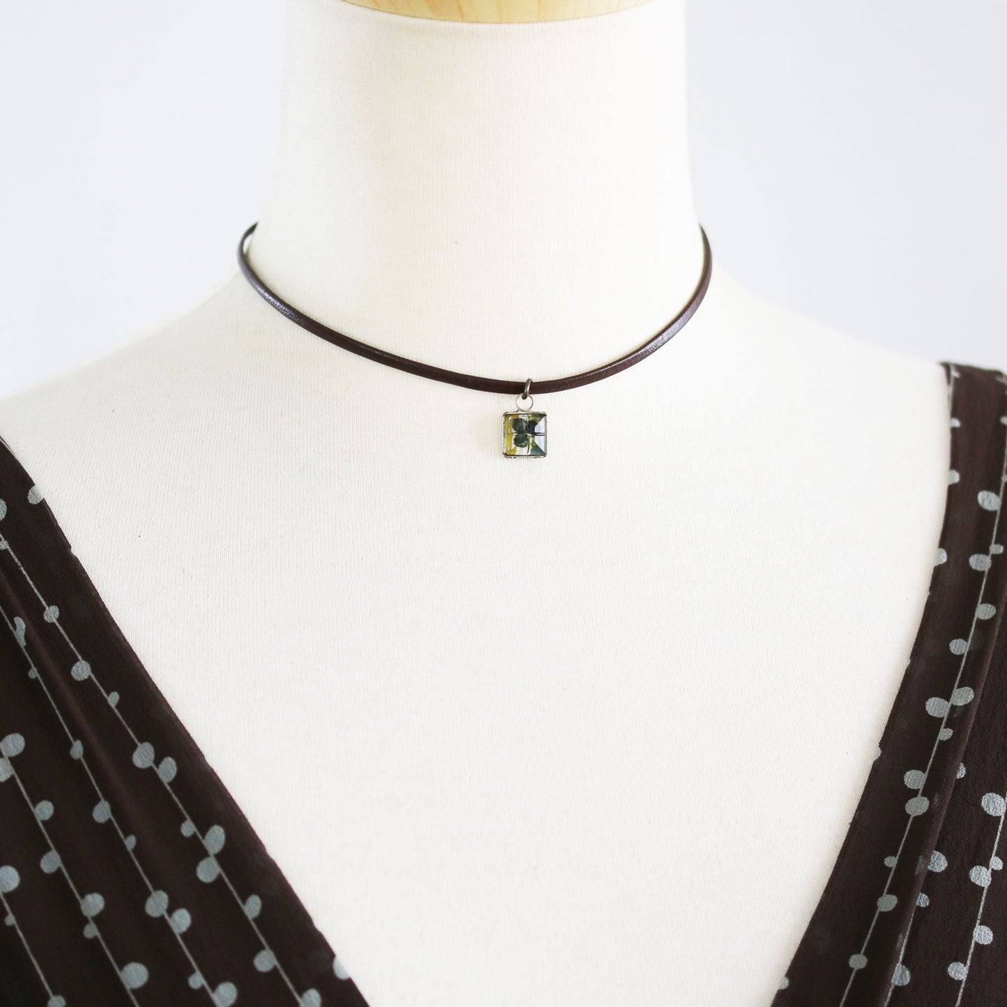 Leather Choker Green Antique Finished TAMARUSAN