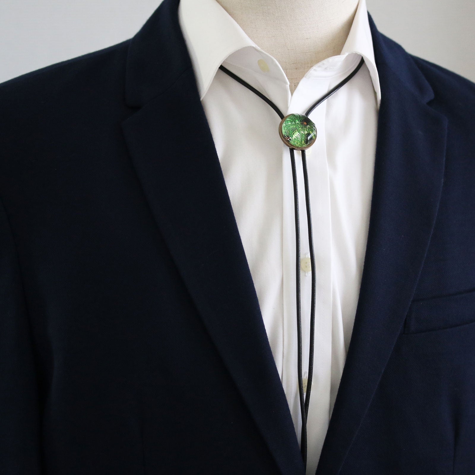 Leather Strap Bolo Tie Green Marble TAMARUSAN