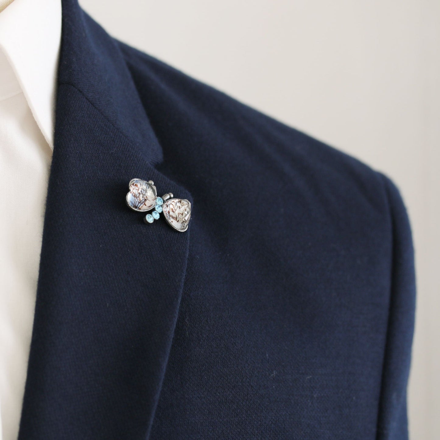 Pin Brooch Butterfly Blue Musical Note TAMARUSAN