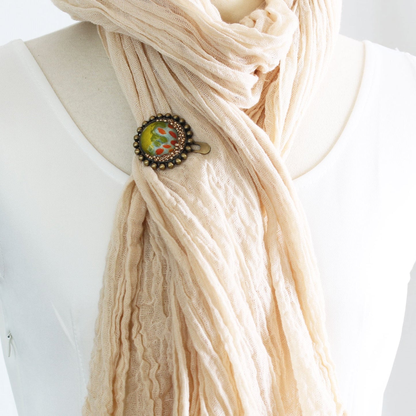 Scarf Clasp Green Chrysanthemum TAMARUSAN