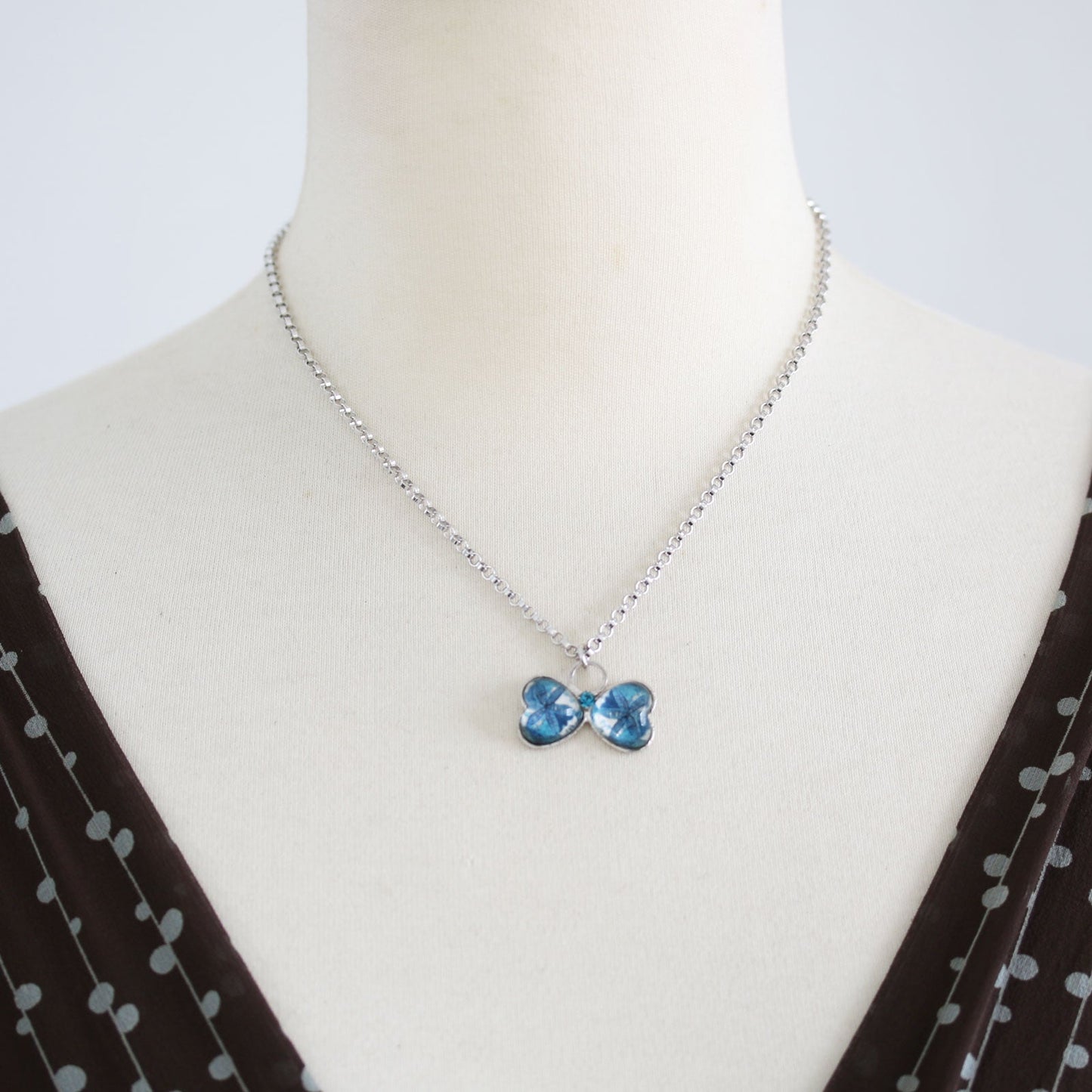 Necklace Ribbon Lily Blue TAMARUSAN