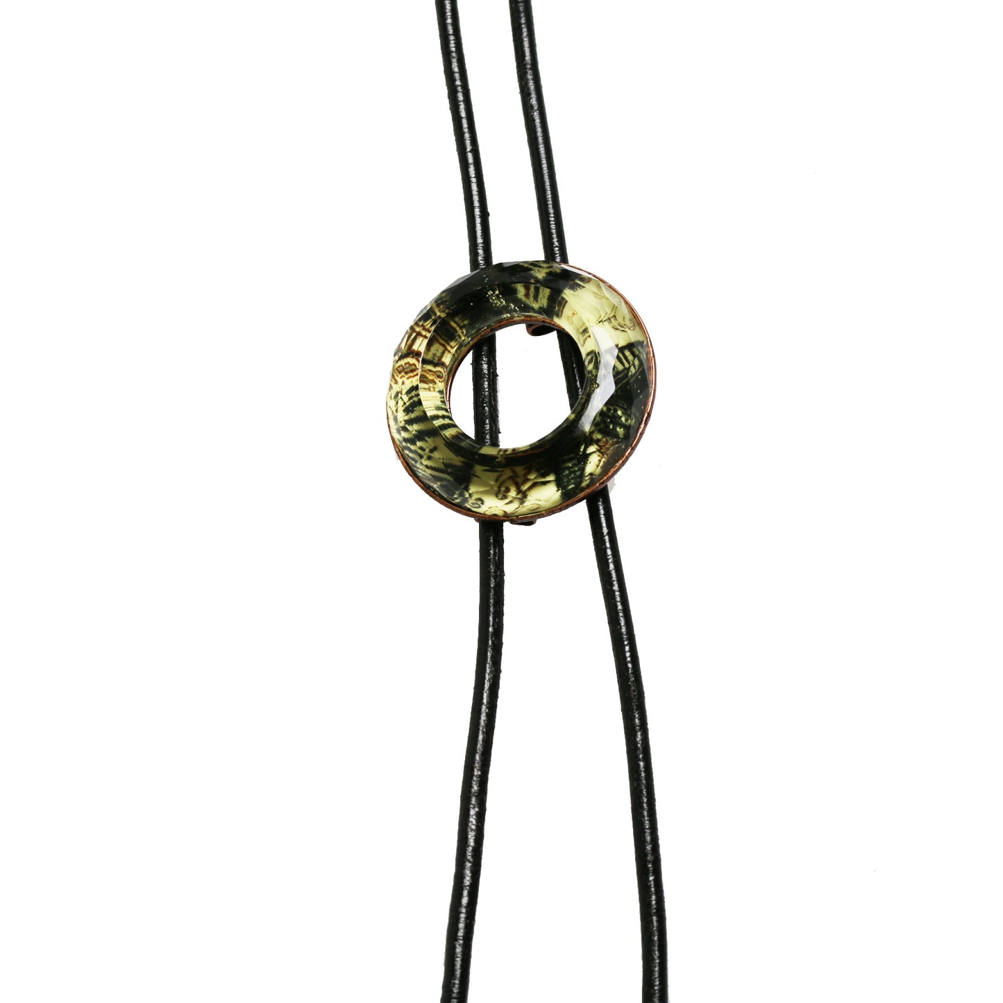 Leather Strap Bolo Tie Lily Donut-Shaped White TAMARUSAN